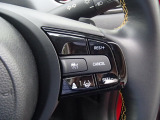 Hondaセンシングの機能のひとつ、アダプティブクルーズコントロール付!アクセルから足を離しても設定したスピードと前車との車間を保ち走行してくれます!車線維持もアシスト☆高速道路で疲労軽減ですね☆