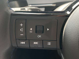 ステアリングスイッチです。ナビのオーディオコントロールが手元で行えます