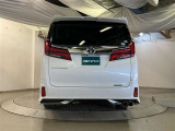 走りにこだわりながら収納力も持ち合わせたお車です。荷物を載せて軽快なドライブを楽しめますよ♪