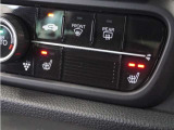 ◆パーキングセンサーシステム◆車庫入れの時などに近くに障害物がある場合、障害物までの距離を音で知らせてくれます。