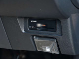 ビルトイン側ETC2.0ユニット装備で高速道路の利用もラクラク