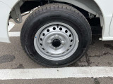 純正タイヤ