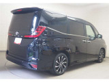 走りにこだわりながら収納力も持ち合わせたお車です。荷物を載せて軽快なドライブを楽しめますよ♪
