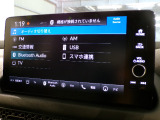 CD、DVD、Bluetooth、AM、FM、AUX、スマートフォン接続ができます。
