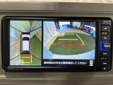 見えづらい車体後方部を映像で映し出してしっかりサポート!難しいバック駐車も安心です♪