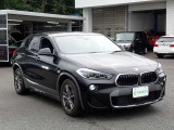 BMW在庫保有台数常時100台以上!ご来店の際はBMW本店(厚木市下荻野140-1)にご来店ください!弊社自慢の全天候型ショールーム!BMW在庫保有台数常時100台以上ございます!