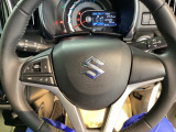 ステアリングにオーディオ操作スイッチが付いています。オーディオ画面に直接タッチしなくても操作が出来ます。
