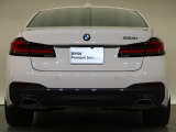 BMWのお車は、走行の安定性とコーナリングの良さを追求し、思い通りにハンドルの操作可能です。試乗車もご用意しておりますので、ぜひ&ldquo;駆け抜ける歓びをご体感ください!