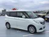 スタッフが損害保険資格を持っておりますので、自動車保険の試算や各保険会社の保険料比較等についてもお気軽にご相談ください (当店は『損保ジャパン日本興和』 『東京海上日動』 の代理店です)。