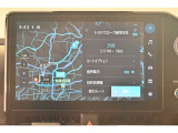 【ディスプレイオーディオ】視認性が高いディスプレイ付きオーディオを装備、操作性も良好で直感的なソース選択が可能です。