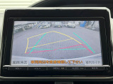 【バックカメラ】駐車時に後方がリアルタイム映像で確認できます。大型商業施設や立体駐車場での駐車時や、夜間のバック時に大活躍!運転スキルに関わらず、今や必須となった装備のひとつです!