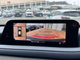 バックカメラで車庫入れをサポートします♪