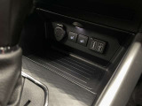 運転席・助手席シートヒーター付き♪お尻や腰回りを温めてくれますよ(^^♪