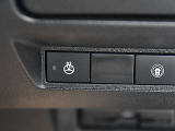ハンドルヒータースイッチ装備で、寒い時期の運転時重宝します。