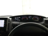 運転席廻りです。