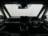 見通しのよいすっきりとした視界で、誰でも運転しやすいです。運転のしやすさは疲れにくさにも繋がりますよ♪