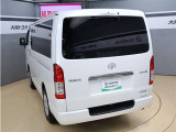 バックカメラが付いているので後方確認が非常にしやすいです。今や運転初心者も熟練者も必須装備!ついていて損はないですね♪