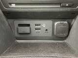 USB端子2口スマホの充電に便利ですね!