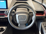 【純正革巻きステアリング】上質な革を使用することで、手にしっかり馴染みとても運転しやすいハンドルです♪