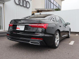 Audi正規ディーラーが高品質をお約束。高度な訓練・教育を受けたAudi専任メカニックが、100項目にもおよぶ精密な点検を実施いたします。すべてをクリアしたAudi車だけが、あなたのお手元に届けられるのです。