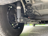 お車を安心してお乗りいただく為には、足回りの定期点検が欠かせません。サービスサポート(有償保証)では無料点検もご提供しており、安心のカーライフをお過ごしいただけるサポート体制が整っています。
