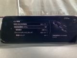 車線逸脱警報システムは、走行中にカメラで車線を検知して、自車が車線から逸脱する可能性があると判断した場合に、警報によりドライバーに通知します。