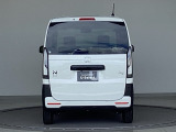 現車を確認できる方へ販売いたします。当社サービススタッフにて純正部品を使い点検整備を実施し、その後、ご納車させていただきますのでご安心してご利用いただけます。