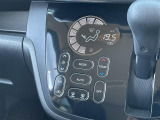 【 オートエアコン 】車内温度を感知して自動で温度調整をしてくれるのでいつでも快適な車内空間を創り上げます!