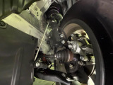 お車を安心してお乗りいただく為には、足回りの定期点検が欠かせません。サービスサポート(有償保証)では無料点検もご提供しており、安心のカーライフをお過ごしいただけるサポート体制が整っています。