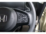 Hondaセンシングの機能のひとつ、アダプティブクルーズコントロール付!アクセルから足を離しても設定したスピードと前車との車間を保ち走行してくれます!車線維持もアシスト☆高速道路で疲労軽減ですね☆