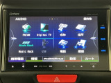 純正メモリーナビ付きです!CD・DVD再生、ミュージックサーバー、フルセグTV視聴、Bluetooth接続可能です!