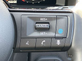 プロパイロットは、高速道路での単調な走行と長時間の巡航走行2つのシーンでドライバーに代わってアクセル、ブレーキ、ステアリングを自動で制御し疲労軽減になります。