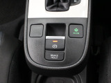 【電子パーキングブレーキ】電子制御のパーキングブレーキと、信号待ちや渋滞に便利なオートブレーキホールドを装備しております。ブレーキペダルから足を離しても自動的に停車状態を保持してくれる便利な機能です