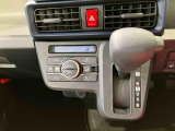 納車前にはプロのメカニックが、各部の点検を行います。ディーラーにしか出来ない品質、そしてサービスできっと満足していただけると思います!