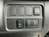 オートスライドドアは、運転席前にあるスイッチの操作でもオート開閉ができ、とても便利です。