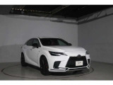 納車前に法定点検を行います。消耗品のチェック、交換。オイル、オイルフィルター、ワイパーゴム、ブレーキオイル、は必ず交換します。点検項目、交換部品は納車時説明し、チェックシートをお渡しします。