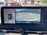 アラウンドビューモニターです☆車の前後左右にカメラがついており駐車時には上から車を見たような画面が見れますので、4方向の状況を確認することができる便利な機能です☆