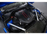 3.0L 直列6気筒DOHCターボ、387ps/51.0kgm、改良前と比べ47PS向上しており、ブレースが追加された事でボディ剛性が強化されております。