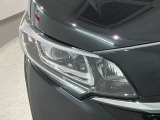 LEDヘッドライトは、点灯の瞬間から最大光量を発揮し、突然暗くなるトンネルなどでの安定感を高めます。