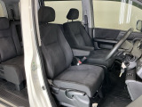 当車両は、次のお客様に気持ちよくお乗りいただくため、専門スタッフによる【徹底シートクリーニング】を施工済みです!