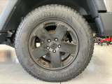 輸入車ならではの卓越した走りを支えるホイールと足回りです!日本車の走りに慣れている方にもぜひ体感して頂きたいほど、高いレベルでまとまっています!