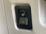【シートヒーター】寒い日に重宝するシートヒーター!エアコンより早く温まってくれるので寒がりの人も安心ですね♪エアコンの温風は乾燥するから苦手、という方にもをおすすめです。