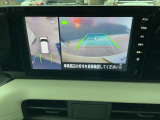 【アラウンドビューモニター】空から見下ろしているような視点で周囲を確認できます。スムースな駐車をサポートします♪
