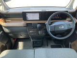 ドライバーのかたと助手席のかたが座るシートです。実際お座りいただくのが、分かりやすいと思います。お気軽にご来店ください!