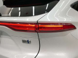LEDテールライトです。省電力、高輝度のLEDは明るく照らすので夜間運転時の視認性を高めます。スタイリッシュな見た目で細かいところもこだわりたいあなたに!