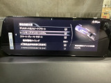 ハンドル操作をアシストすることにより車線からの逸脱回避を支援します。