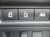 両側電動オートスライドドア付き!!運転席のスイッチでも開閉可能です♪重い荷物を持っている時や、雨の日に重宝します。小さいお子様がいても巻き込み防止機能や手動のみに切替も出来ますので安心です。