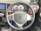 【純正革巻きステアリング】上質な革を使用することで、手にしっかり馴染みとても運転しやすいハンドルです♪