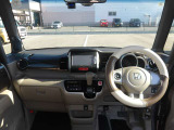 インパネ全体です!内装のボタンの位置などをご確認ください♪