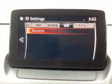 Bluetoothに接続することで、スマートフォンに入っている音楽アプリを車内で楽しめたり、通話が出来ます♪